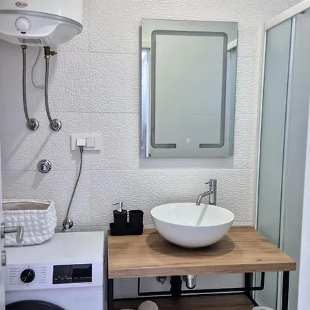 Apartament Razov