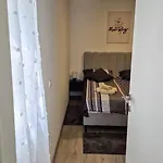شقة Razov